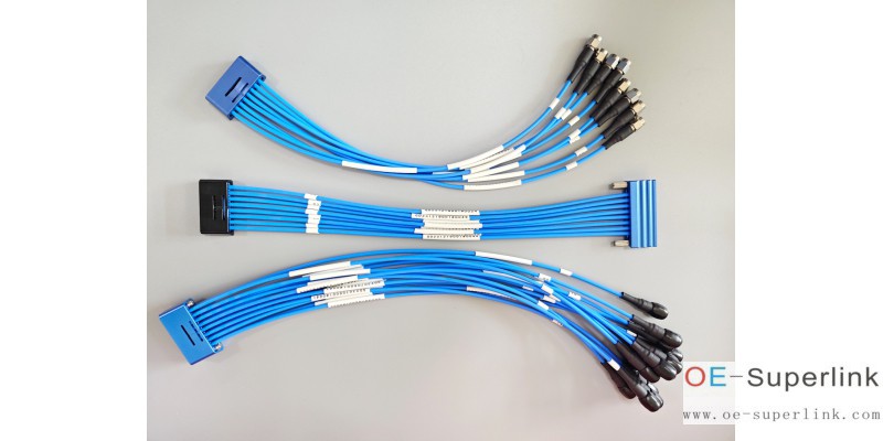 40G 1X8轉(zhuǎn)2.92mm 線纜組件